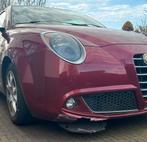 GEZOCHT: Voorbumper Alfa Mito - Openingen koplampsproeiers, Gebruikt, Voor, Ophalen of Verzenden, Alfa Romeo