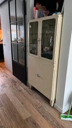 Vintage retro industriele apothekerskast laboratorium wit, Huis en Inrichting, Kasten | Vitrinekasten, Ophalen, 50 tot 100 cm
