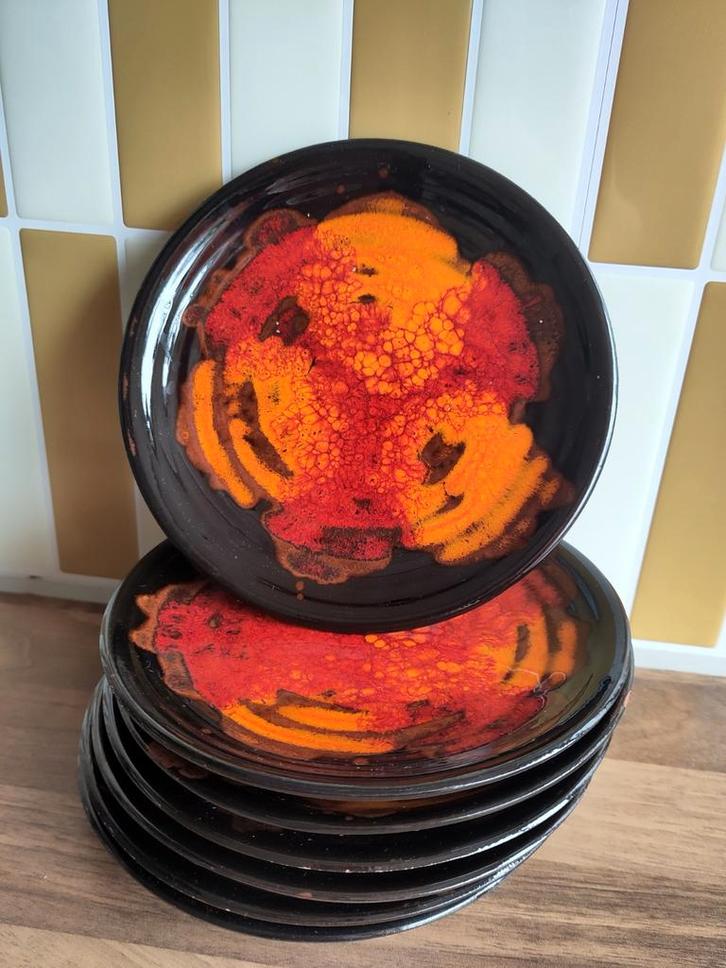 Set van 7 Fat Lava gebakschaaltjes - Oranje/Rood Jaren 60/70, Antiek en Kunst, Antiek | Keramiek en Aardewerk, Ophalen of Verzenden