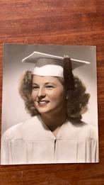 Anoniem afstudeerportret van Amerikaanse studente, Ophalen of Verzenden, Voor 1940, Zo goed als nieuw, Overige onderwerpen