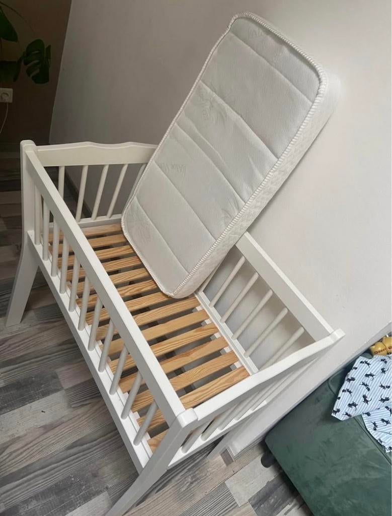 Wiegje 40x80 van Wehkamp met matras, Ophalen, Zo goed als nieuw, Wieg