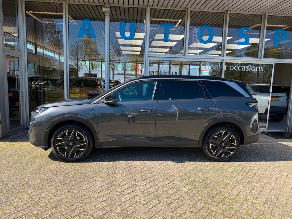 Peugeot 5008 1.2 Hybrid 145 GT 7p. CAMERA , NAViGATIE, 145 pk, Gebruikt, Zwart, 1199 cc