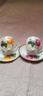 Vintage Reichenbach Porcelain Tea Cups & Saucers, Ophalen of Verzenden, Zo goed als nieuw, Porselein, Kop en/of schotel