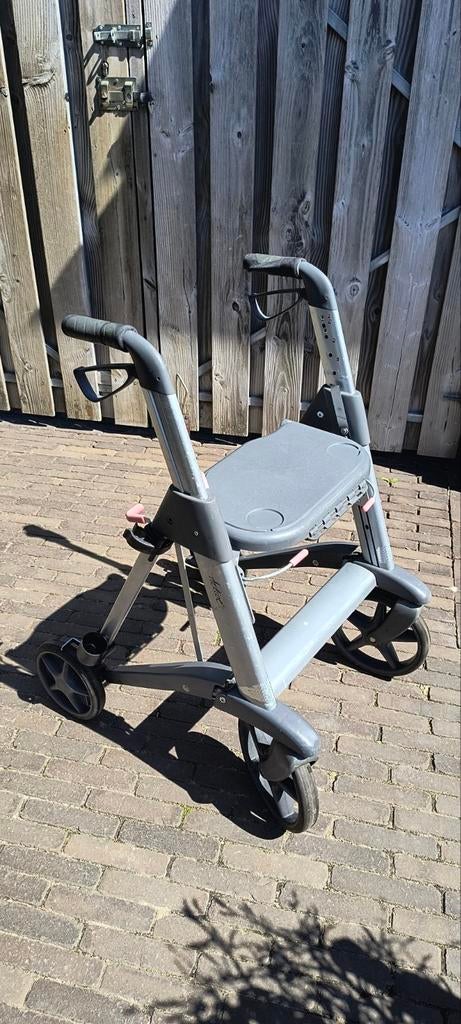 Rollator met zit functie, in hoogte verstelbaar, inklapbaar, Diversen, Ophalen