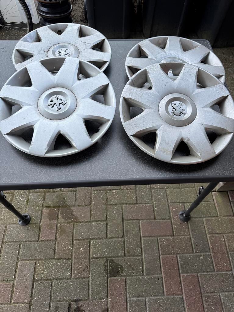 Wieldoppen Peugeot 16 inch, Auto diversen, Wieldoppen, Ophalen of Verzenden, Gebruikt