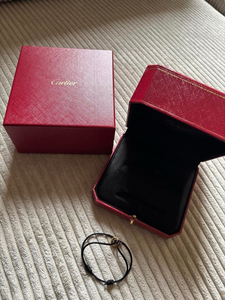 Cartier armbandje, Sieraden, Tassen en Uiterlijk, Armbanden, Ophalen of Verzenden, Zo goed als nieuw, Zwart, Overige materialen