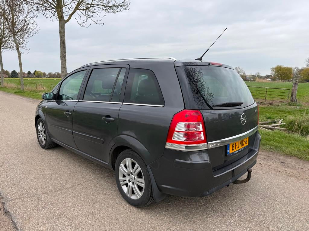 Opel Zafira 2.2 Cosmo 7-Pers/Airco/Navi/ Apk 02-2027, Auto's, Opel, Voorwielaandrijving, Stof, Gebruikt, 4 cilinders