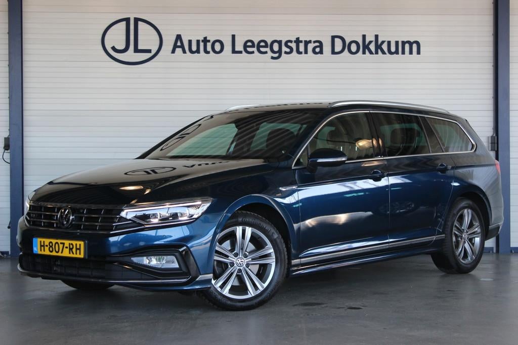 Volkswagen Passat Variant 1.5 TSI R-Line 1e eigenaar | Trekh, 730 kg, 4 cilinders, 150 pk, Blauw