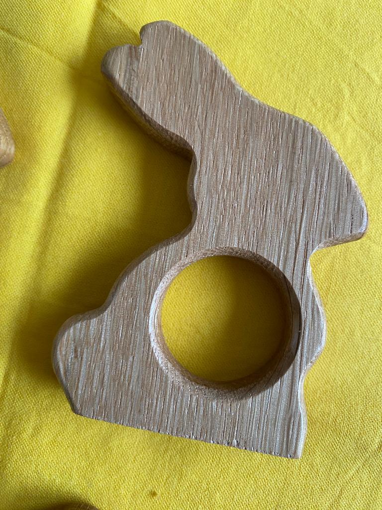 Vintage Pasen 4 x hout konijn servetring Rookvrij huis zgan, Ophalen of Verzenden, Zo goed als nieuw