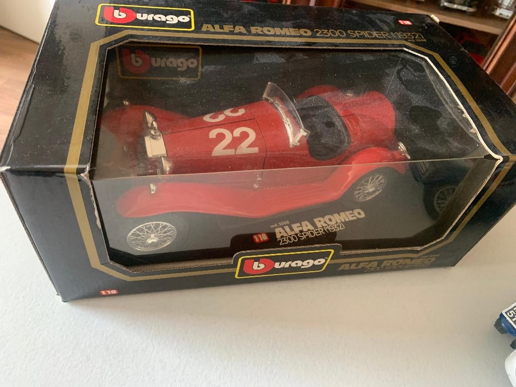 model autos alfa romeos, Ophalen of Verzenden, Zo goed als nieuw, Auto