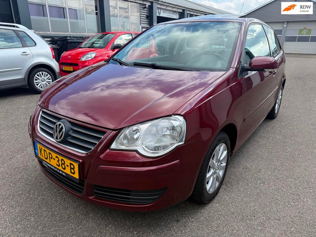 Volkswagen POLO Gereserveerd, Auto's, Voorwielaandrijving, Stof, Gebruikt, Zwart