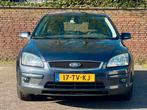 Ford Focus 1.4 AIRCO CRUISE PARKSENSOR ELEK. RAMEN NEW APK, 4 cilinders, Handgeschakeld, Particulier, Dealer onderhouden