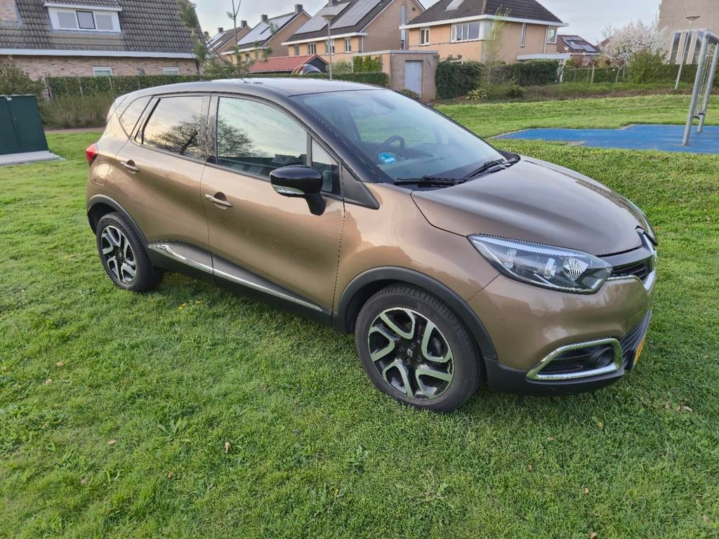 Renault Captur 0.9 TCE 90 2016 Bruin, Auto's, Voorwielaandrijving, 898 cc, Bruin, Leder en Stof