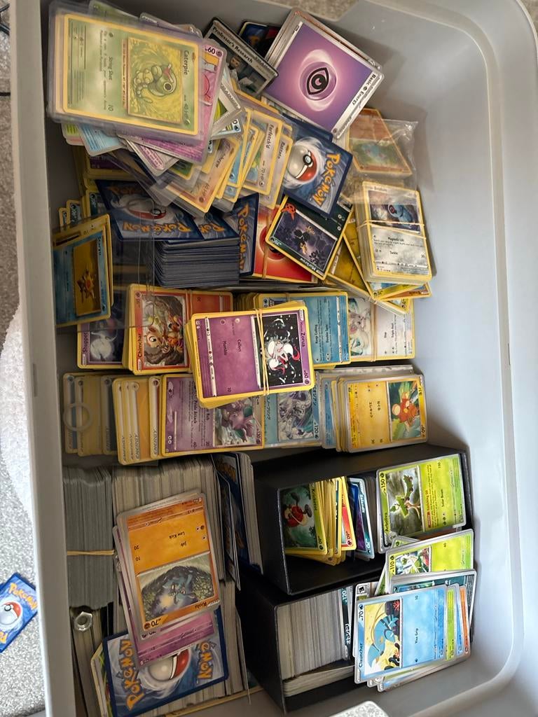Doos vol Pokémon kaarten (alleen maar bulk), Ophalen, Gebruikt, Meerdere kaarten