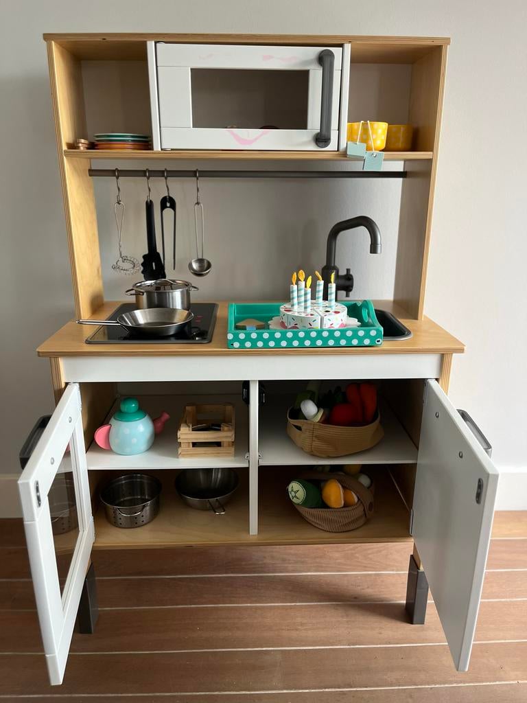IKEA DUKTIG Speelkeuken met accessoires, Ophalen, Zo goed als nieuw, Hout, Speelkeuken