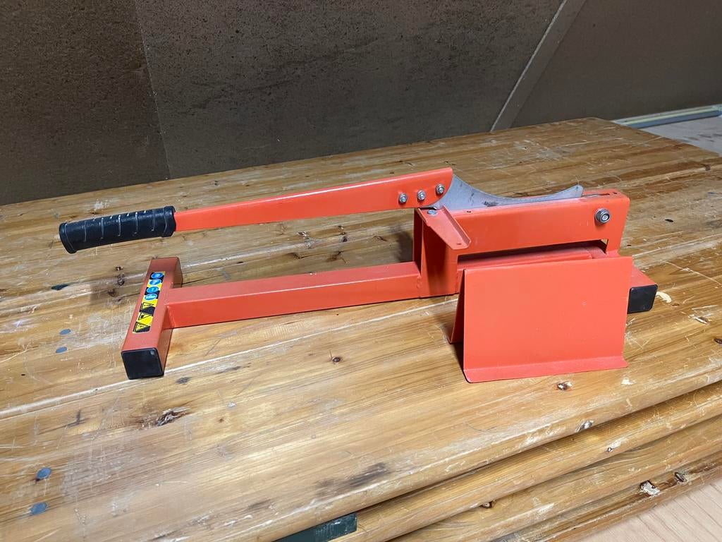 Te Koop Laminaatsnijder Laminaatknipper PVC Kliklaminaat, Ophalen, Zo goed als nieuw