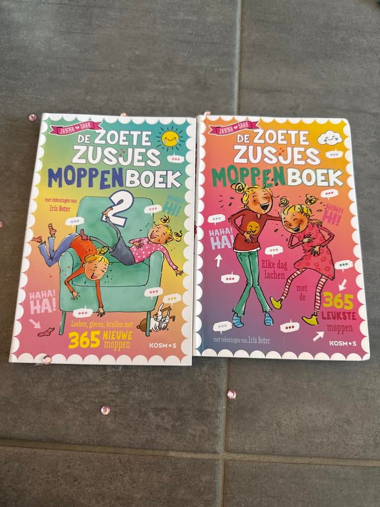 De Zoete Zusjes Moppenboek 1 & 2 -, Boeken, Ophalen, Zo goed als nieuw, Moppen