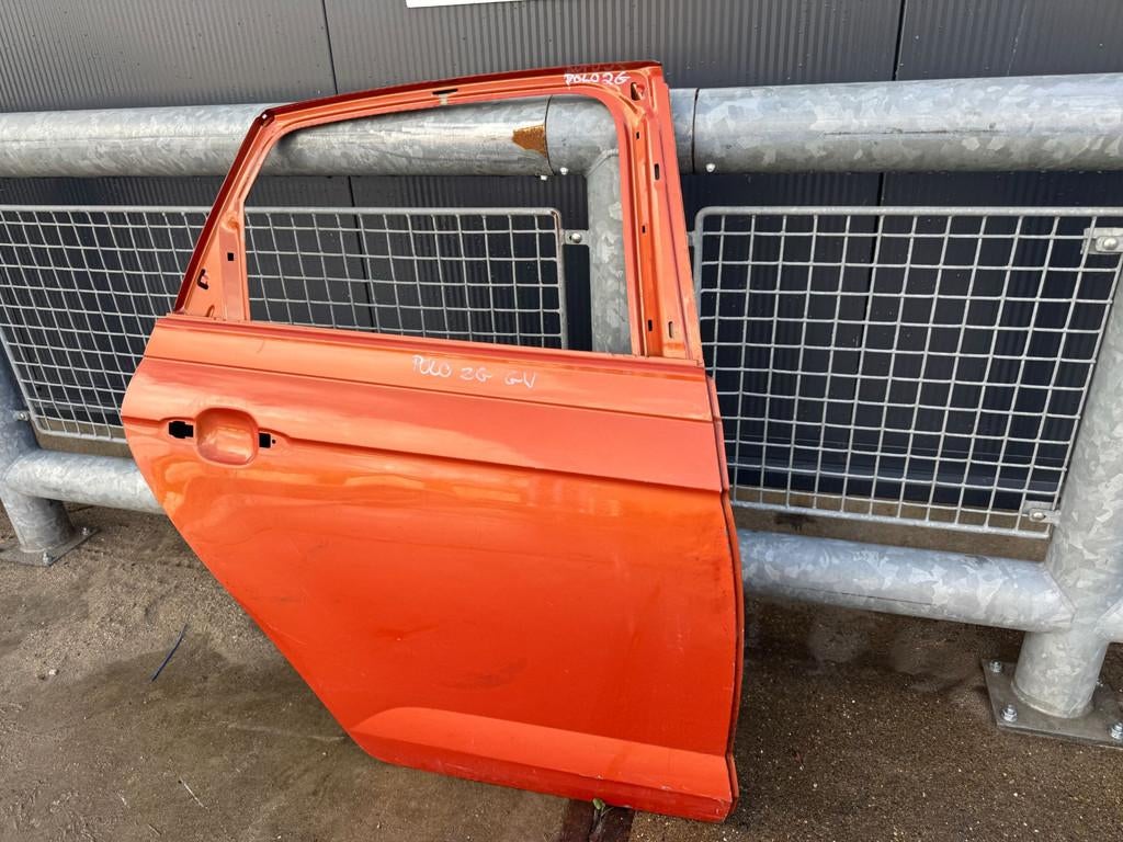 VW POLO DEUR PORTIER RECHTS ACHTER 2G4833312D 2018-, Auto-onderdelen, Gebruikt, Volkswagen AG, Achter, Berliner Ring 2
38440  Wolfsburg, DE