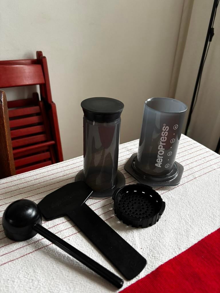 Aeropress met filters, Ophalen, Zo goed als nieuw, Koffiemachine