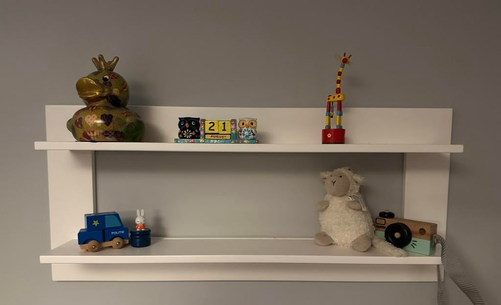 Wand plank kast (kinderkamer), Huis en Inrichting, Woonaccessoires | Wandplanken en Boekenplanken, Ophalen, Zo goed als nieuw