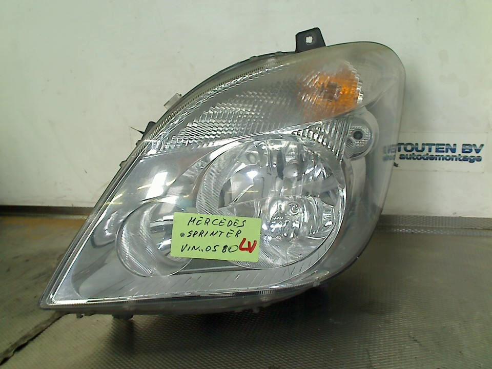 Koplamp Links Mercedes-Benz Sprinter 3,5t (906.63) 2011, Gebruikt, Mercedes-Benz AG, Mercedes-Benz, Mercedesstraße 120, Stuttgart 70372, , Duitsland