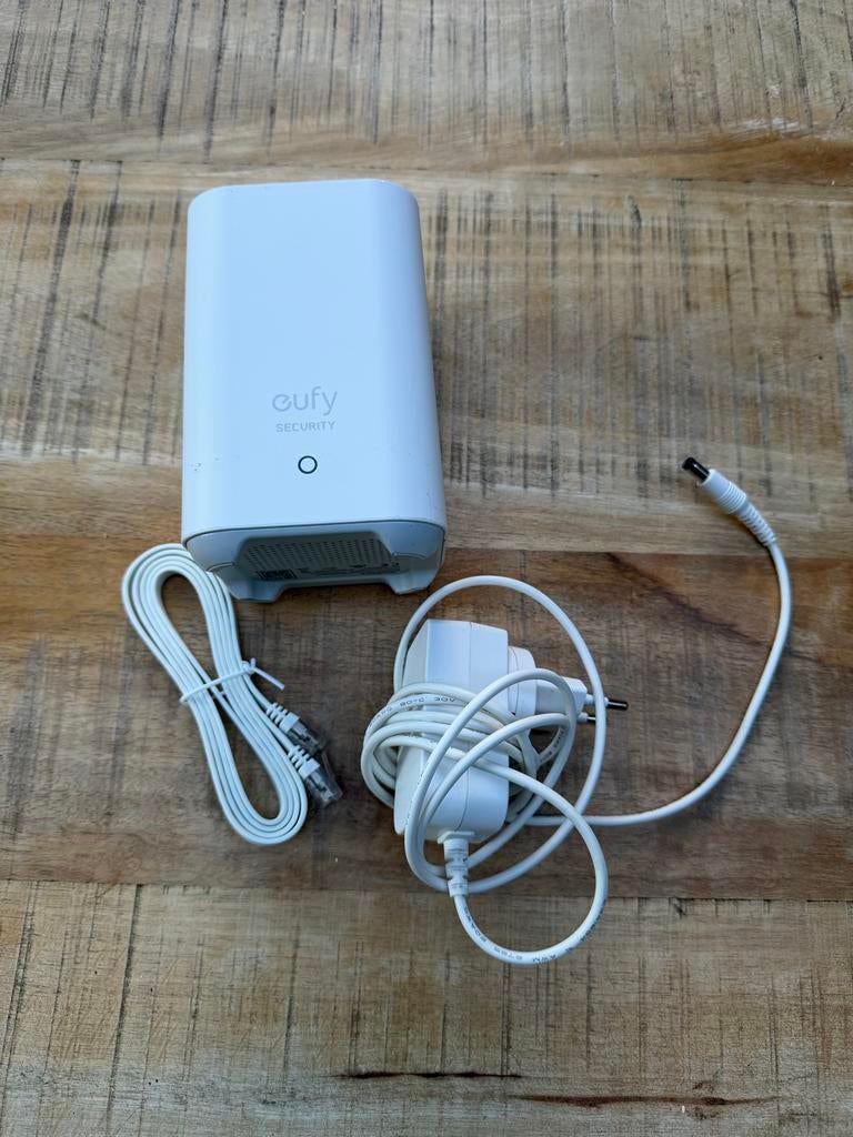 Eufy HomeBase 2 (Model S280) - Centrale Hub voor Beveiliging, Ophalen of Verzenden, Zo goed als nieuw