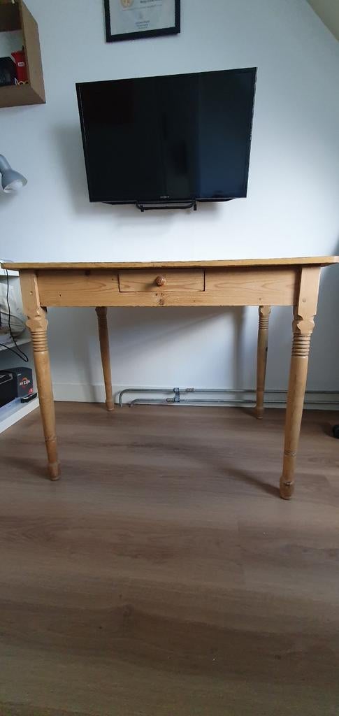 Grenen tafeltje, Ophalen