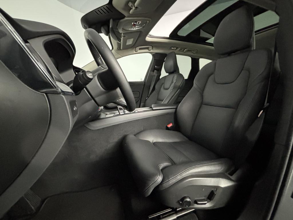 Volvo XC60 2.0 T6 Plug-in hybrid AWD Plus Dark | 355pk | Pan, Automaat, 145 pk, Gebruikt, 4 cilinders