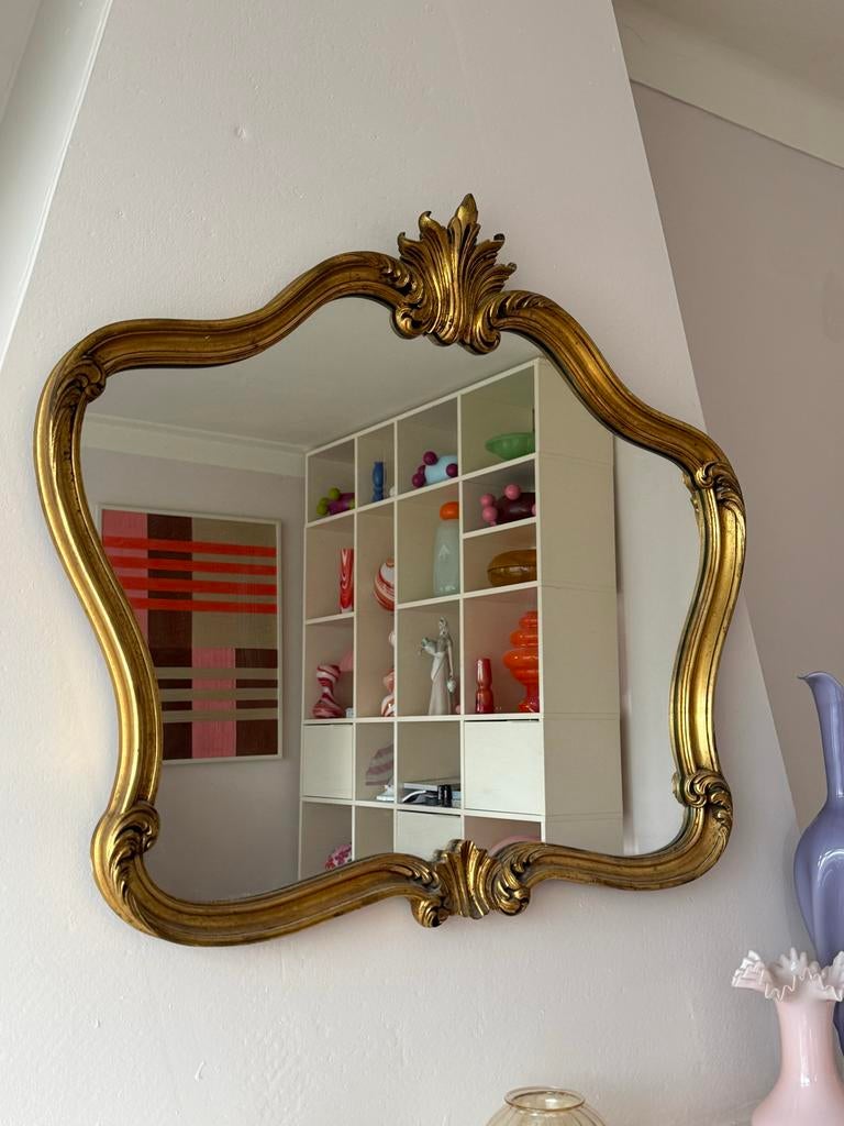 Klassieke vintage rococo barok spiegel met kuif en bladgoud, Ophalen, Rechthoekig, 50 tot 100 cm, Minder dan 100 cm