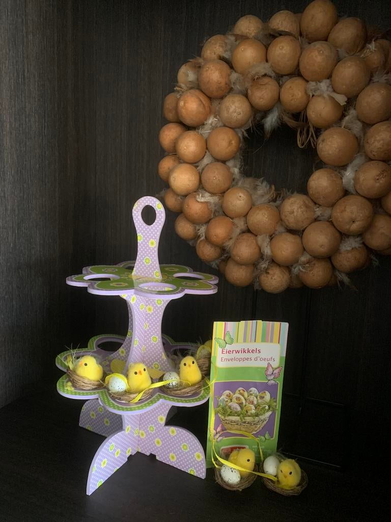 Paas eieren etagère / Easter eggs breakfast, Huis en Inrichting, Woonaccessoires | Etagères, Ophalen of Verzenden, Zo goed als nieuw