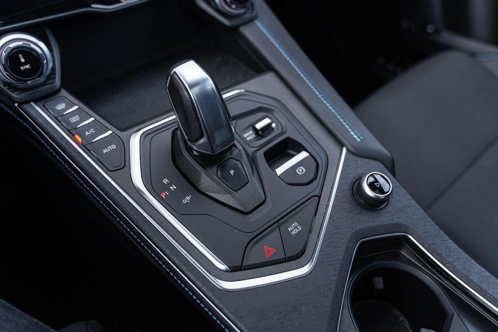 Lynk & Co 01 1.5 Plug-in Hybrid | Elektrisch schuif/kantelda, Auto's, Lynk & Co, Stof, Euro 6, Blauw, Plug-in hybride