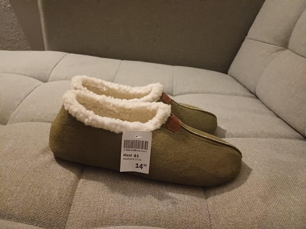 Spaanse sloffen nieuw olijfgroen maat 39, Kleding | Dames, Schoenen, Ophalen, Nieuw, Onbekend, Pantoffels of Sloffen