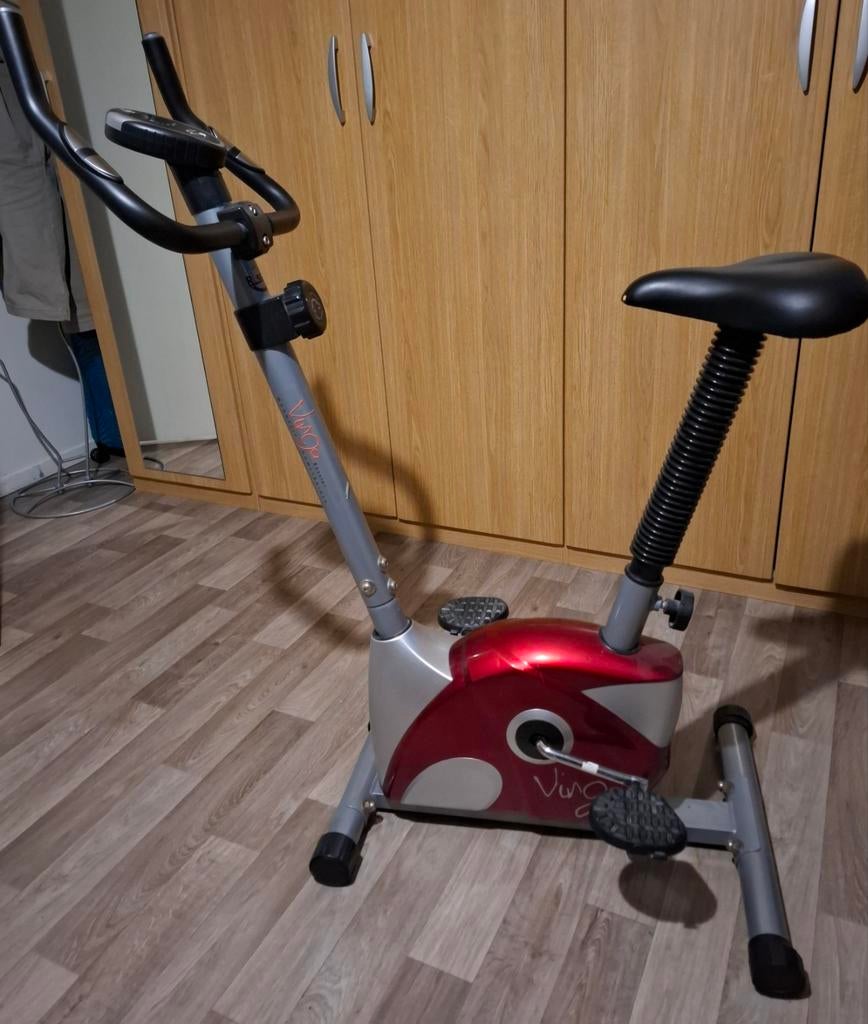 Hometrainer Rossler - Perfect voor thuisworkouts, Ophalen, Gebruikt, Metaal, Benen