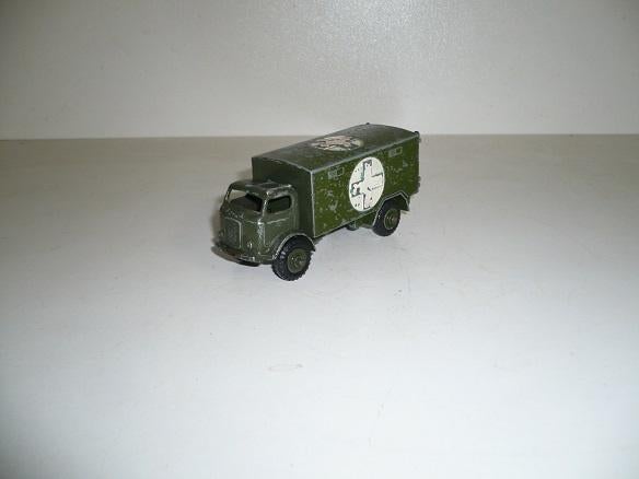 Dinky Toys Military Ambulance, Ophalen of Verzenden, Gebruikt, Bus of Vrachtwagen, Dinky Toys