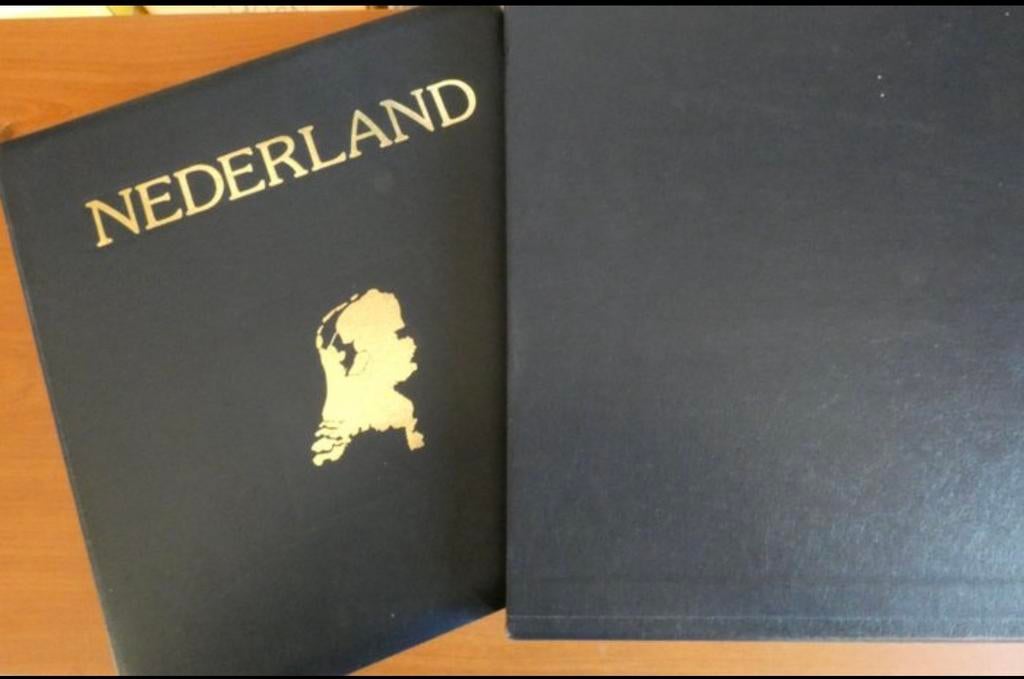 Te koop luxe importa juwel album 1 blauw, Postzegels en Munten, Postzegels | Nederland, Ophalen of Verzenden