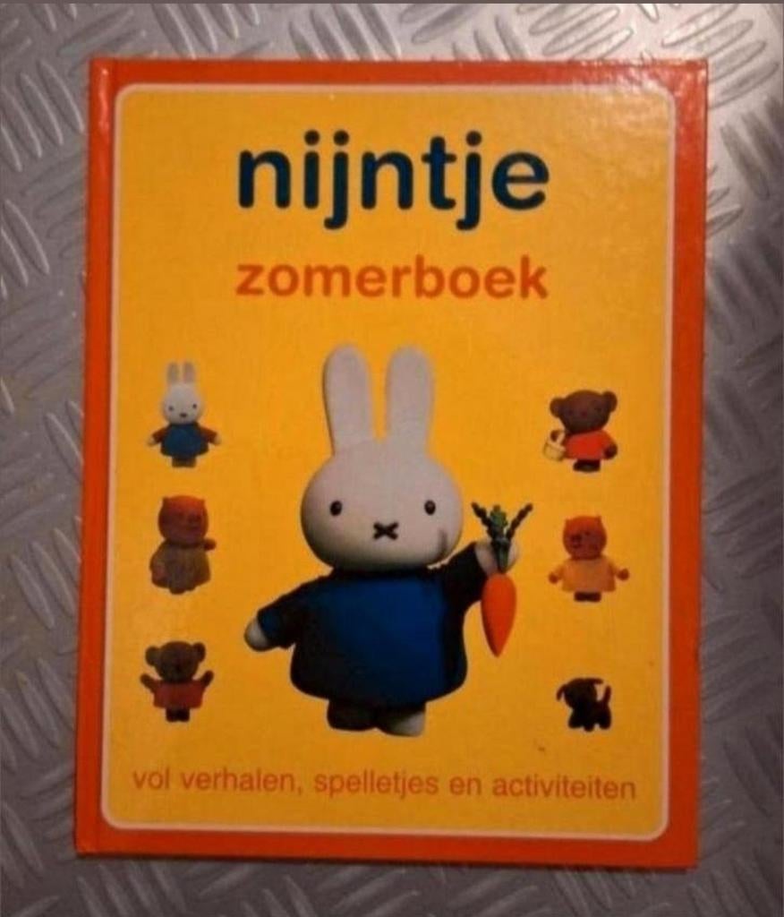 Nijntje Zomerboek: Verhalen, spelletjes en activiteiten, Ophalen of Verzenden, Zo goed als nieuw, Dick Bruna, 2 tot 3 jaar