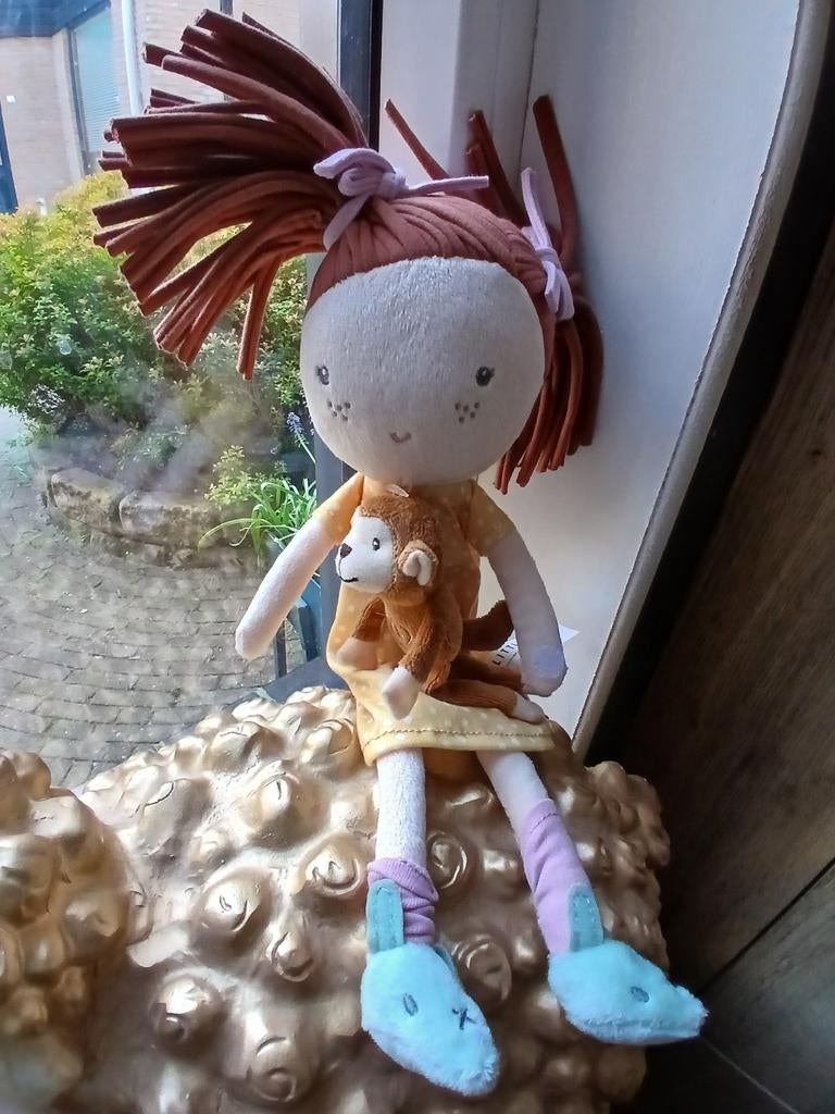 Little Dutch Stoffen Pop Sophia met Aapje, Kinderen en Baby's, Speelgoed | Poppen, Ophalen of Verzenden, Zo goed als nieuw, Overige typen