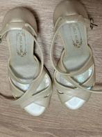 Bruidsschoenen hakken plateau zool, Ophalen of Verzenden, Zo goed als nieuw, Schoenen