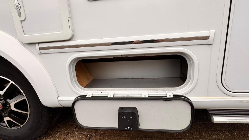 Knaus Sun Ti 700 LX 180pk autom. Queensbed dealer onderhoud, Caravans en Kamperen, Campers, Automaat, Ringverwarming, Fiat, Tot en met 3