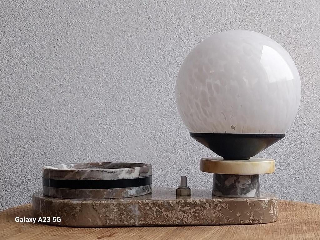 Art Deco tafellamp met marmeren asbak natuursteen origineel, Ophalen of Verzenden
