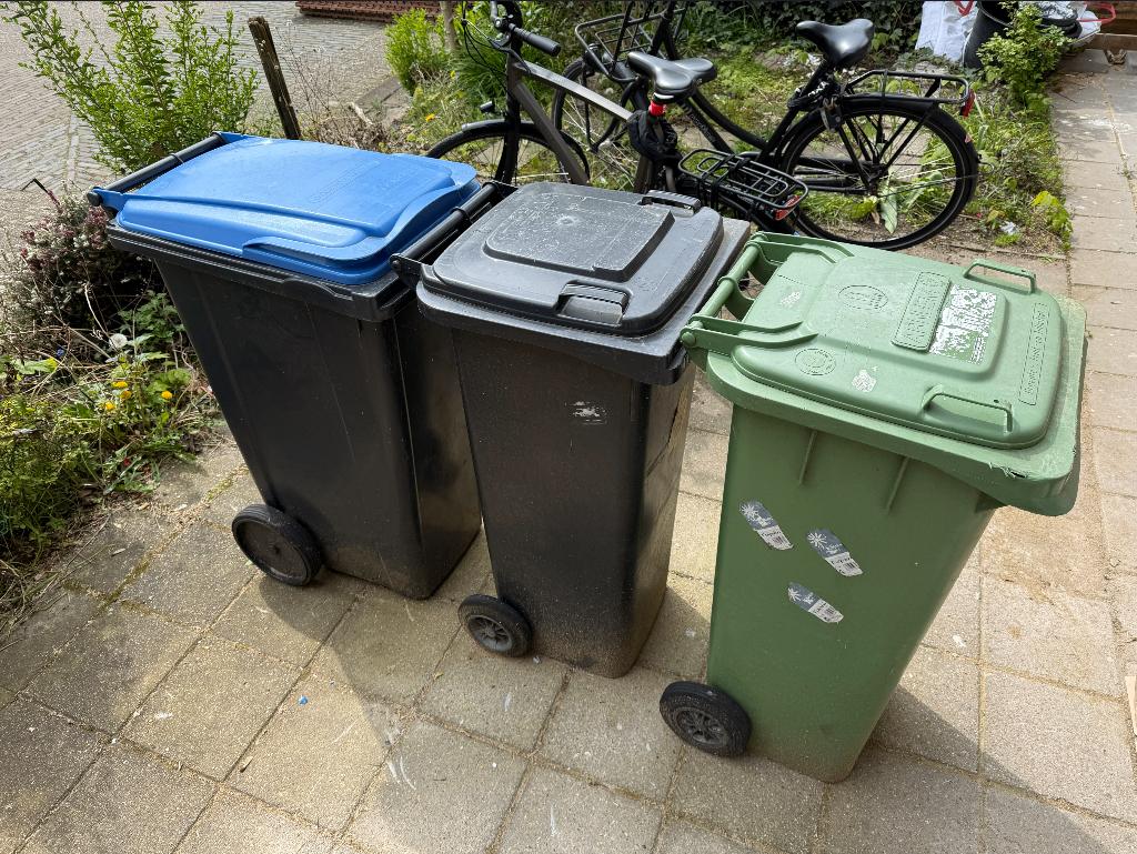 Kliko, vuil-/afvalcontainer, prullenbak (gebruikt in Arnhem), Ophalen, Kunststof, Gebruikt, 40 liter of meer