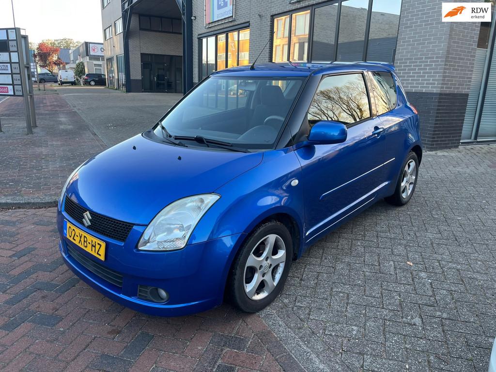 Suzuki Swift 1.5 Exclusive! AUTOMAAT! AIRCO! CRUISE!, Auto's, Suzuki, USB, Stof, 4 cilinders, Swift