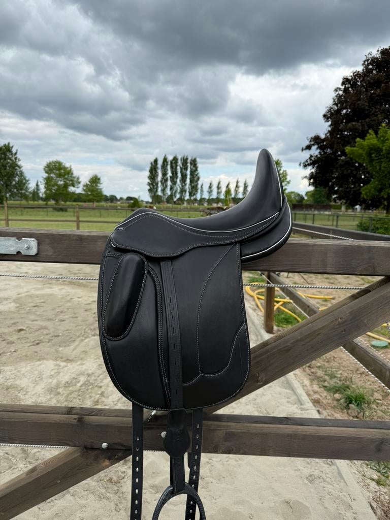 RS Saddles Pro Line Dressuurzadel te koop, Dieren en Toebehoren, Ophalen, Zo goed als nieuw, Dressuur