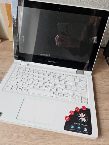Lenovo Yoga 300-11IBR beschikbaar voor biedingen