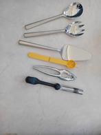 Keukenaccessoires: Slacouvert, appelboor, notenkraker, taart, Ophalen of Verzenden, Gebruikt
