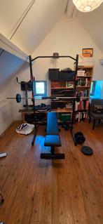 Squat rack met bank en gewichten, Ophalen, Zo goed als nieuw, Metaal, Krachtstation