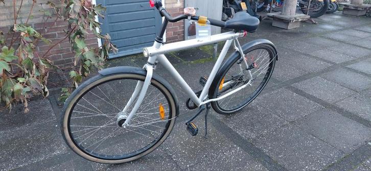 VanMoof M2. 

Type fiets: Het is een normale stadsfiets (gee, Fietsen en Brommers, Fietsen | Heren | Herenfietsen, Gebruikt, Overige merken