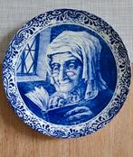 Delfts Blauw bord Boch la Louvière, lezende vrouw, Antiek en Kunst, Ophalen of Verzenden