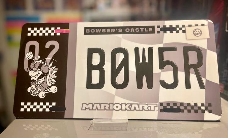 Nintendo kentekenplaat - Mario Kart - Bowser *LIMITED ED. *, Verzamelen, Poppetjes en Figuurtjes, Nieuw, Ophalen of Verzenden