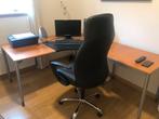 Goed en onbeschadigd bureau, met mooie bureaustoel., Huis en Inrichting, Ophalen, Zo goed als nieuw